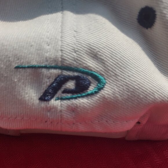 Autographed Travares Tillman #26 Miami Dolphins Hat - Picture 4 of 11